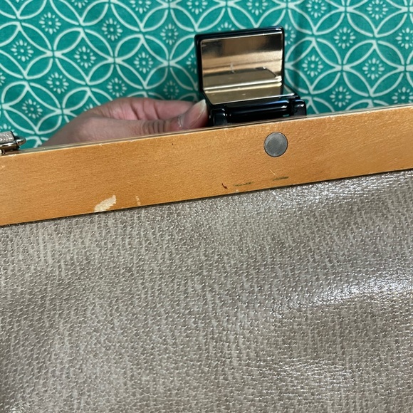 REHAB! Kate Spade wood frame cross body - Picture 2 of 16